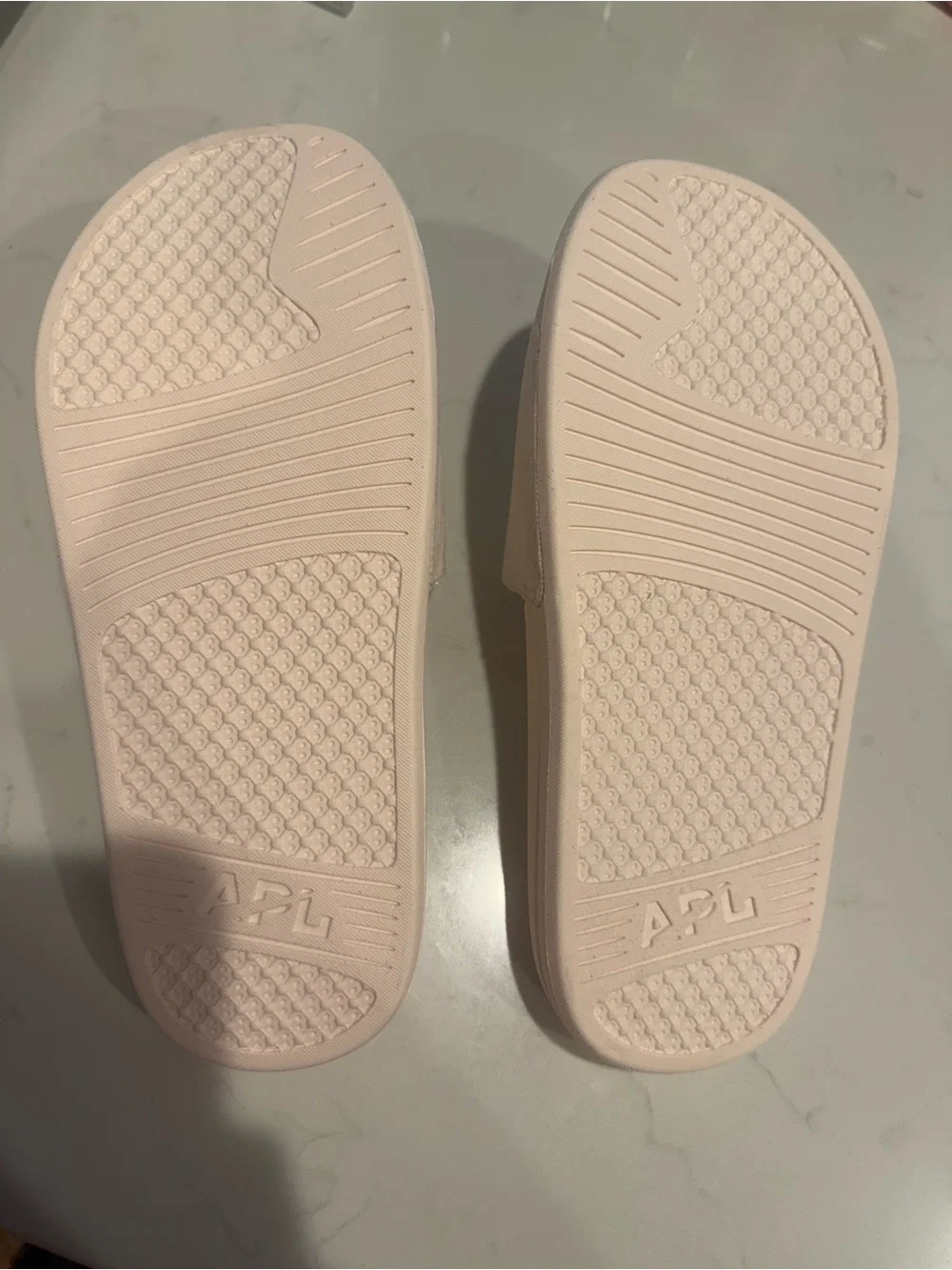 NEW APL Velvet Techloom Logo Slides in Creme Light Pink Size 7 - Picture 8 of 8